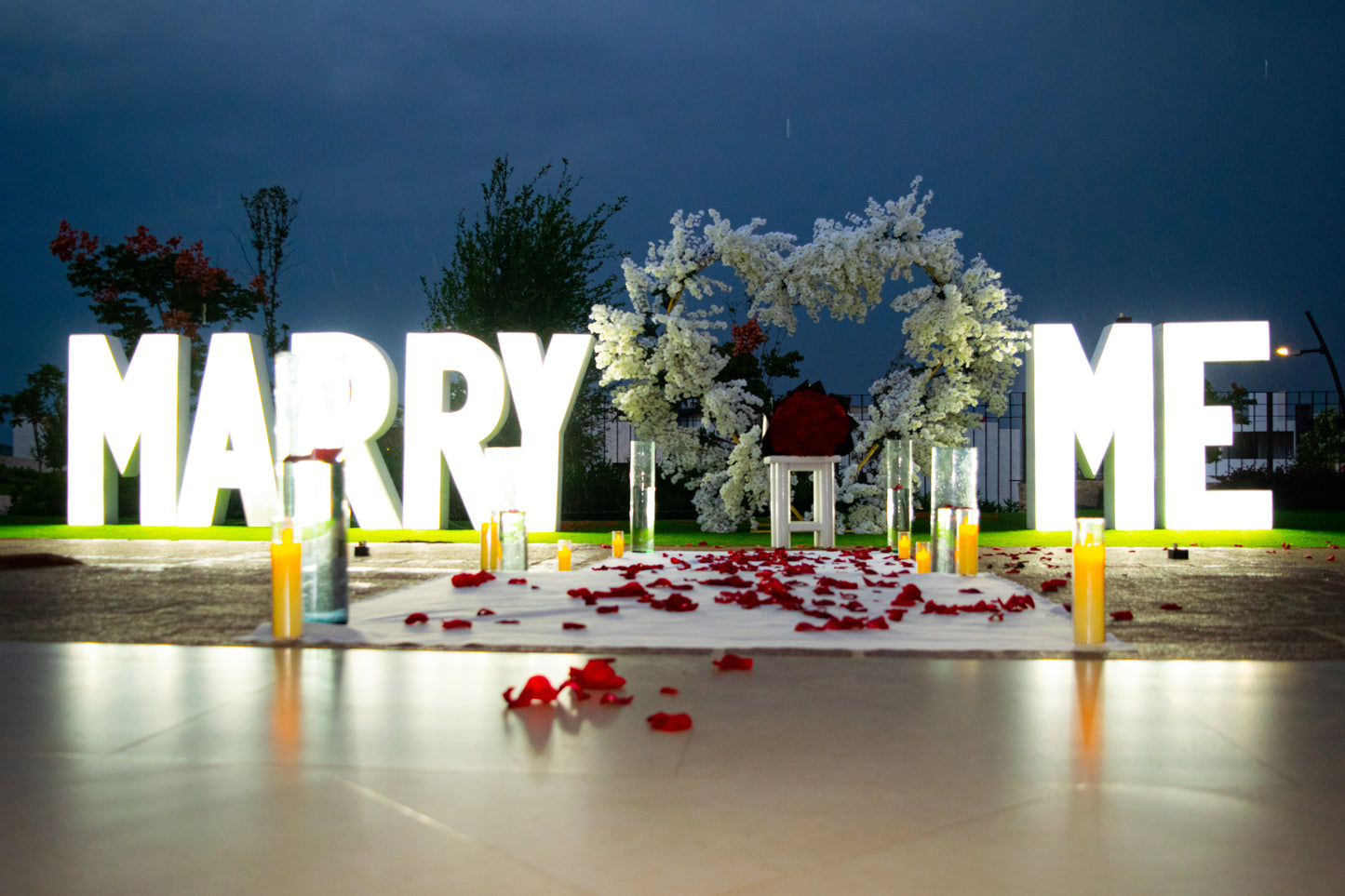 Set “MARRY ME” y CORAZÓN GIGANTE con letras gigantes (1.45 m