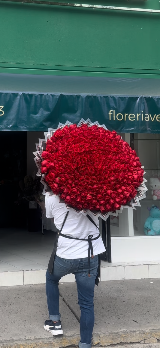 Ramo Gigante de 500 Rosas Rojas Premium