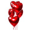 Bouquet de globos de helio rojo metálico de forma en corazón