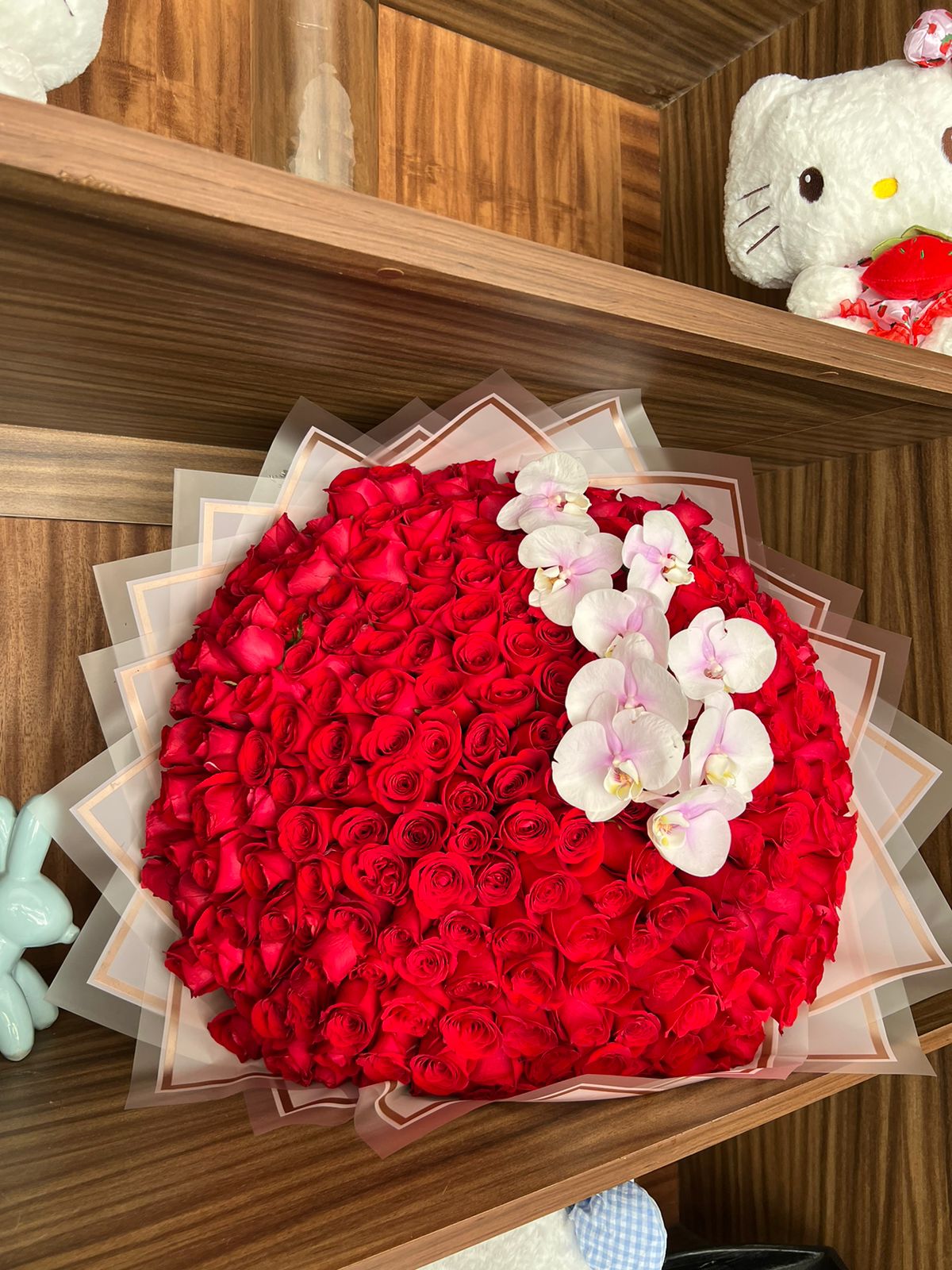 Soberano Carmesí & Orquídeas de Élite