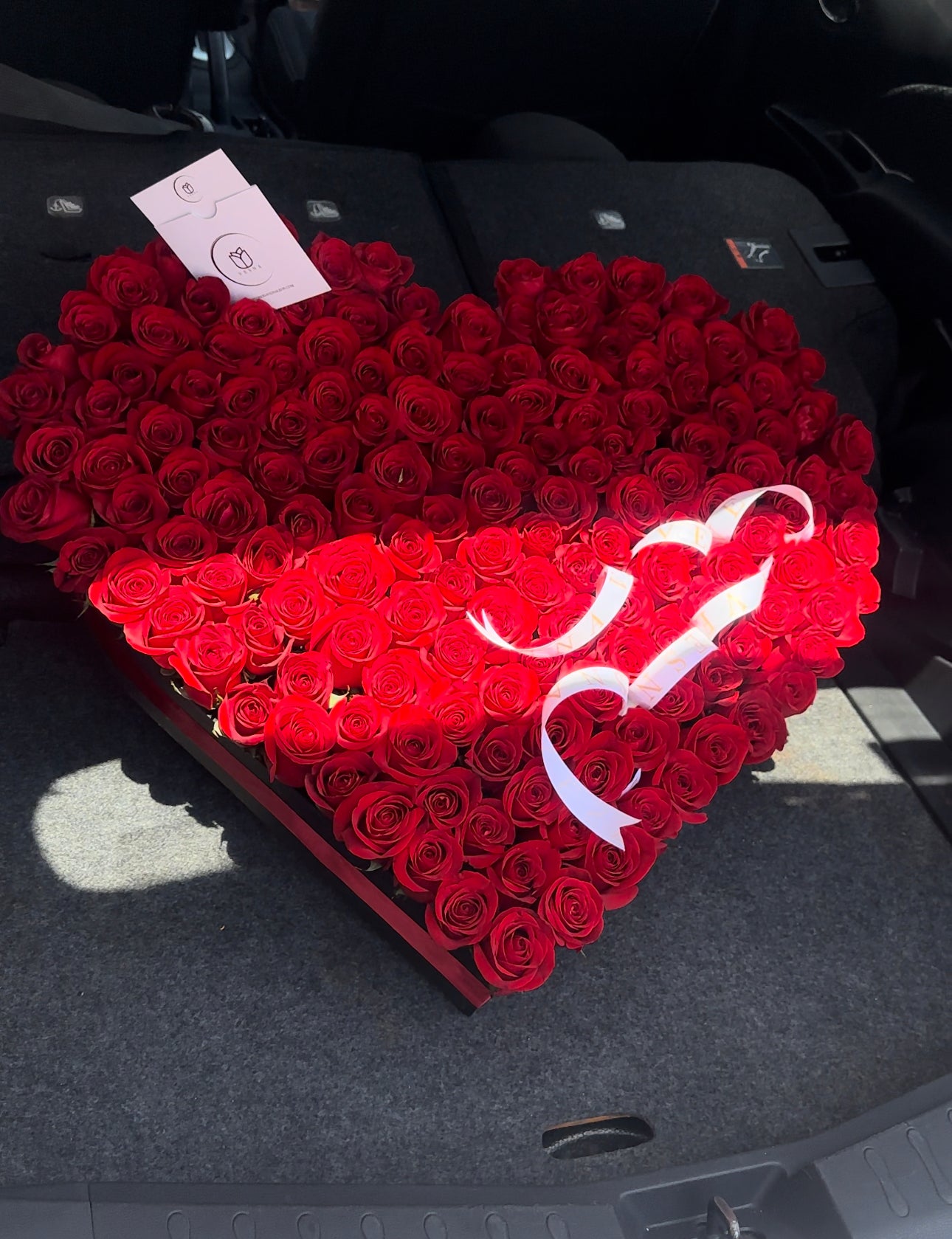 Caja corazón de lujo 200 rosas rojas